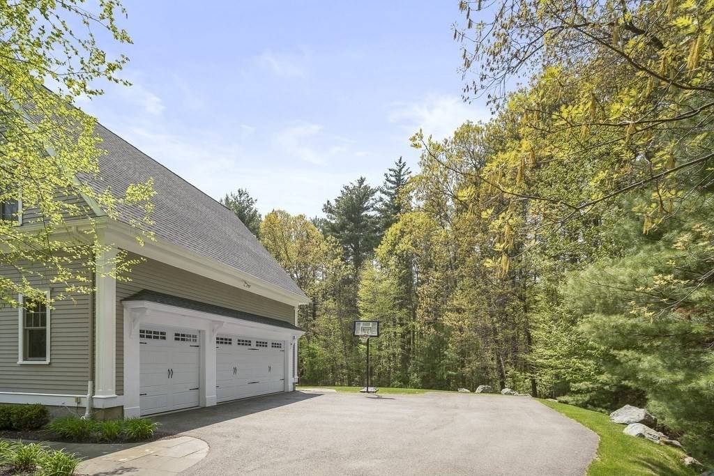 Concord, MA 01742,987 Lowell Rd