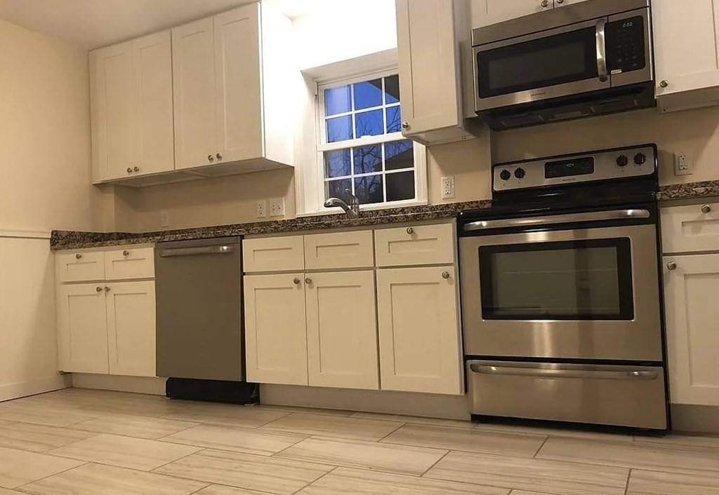 Boston, MA 02132,4833 Washington #3L