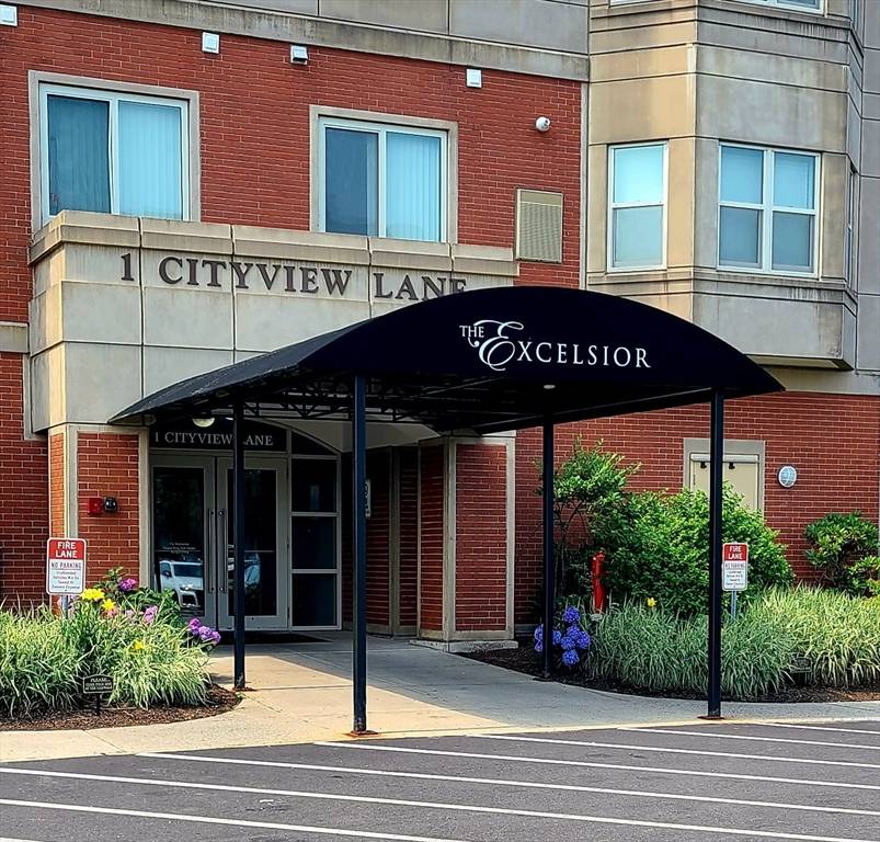 Quincy, MA 02169,1 Cityview Ln #303