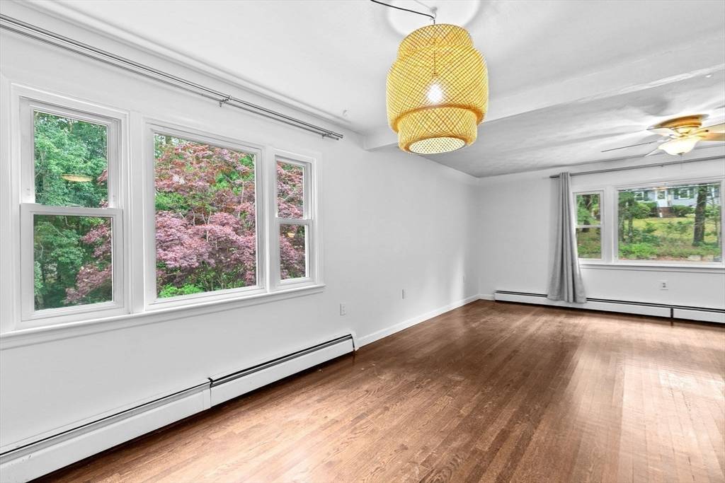 Pembroke, MA 02359,61 Pleasant St