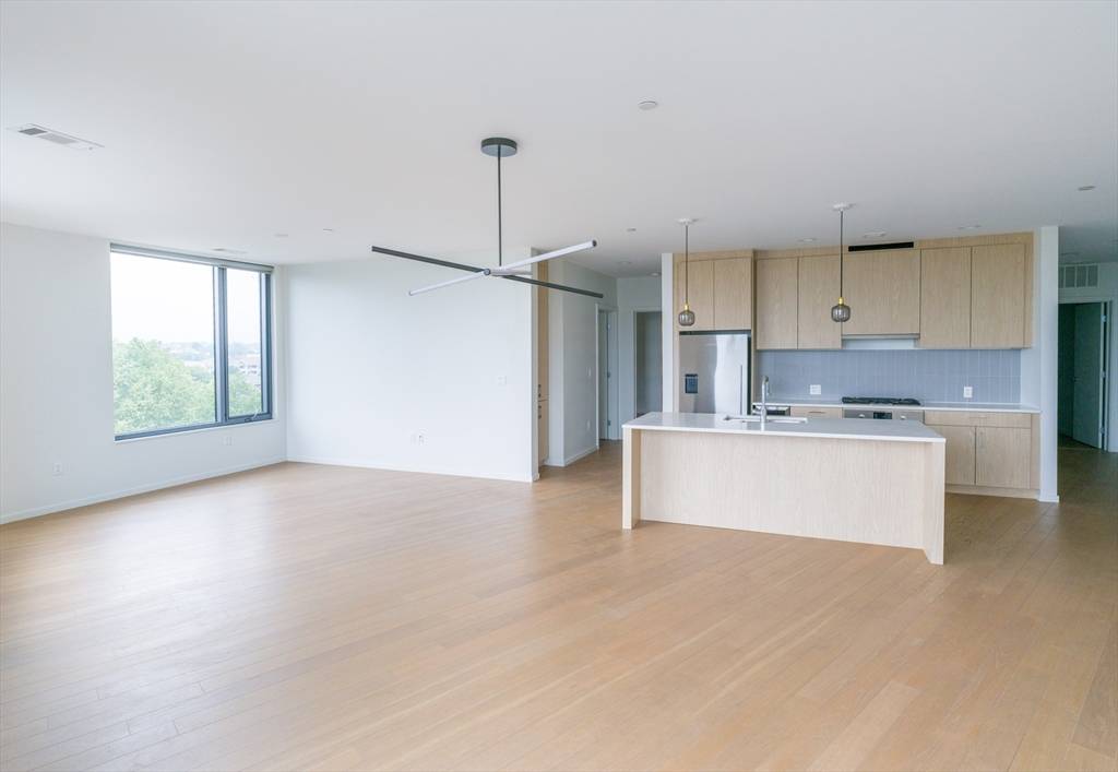 Quincy, MA 02171,57 Quincy Shore Dr #614