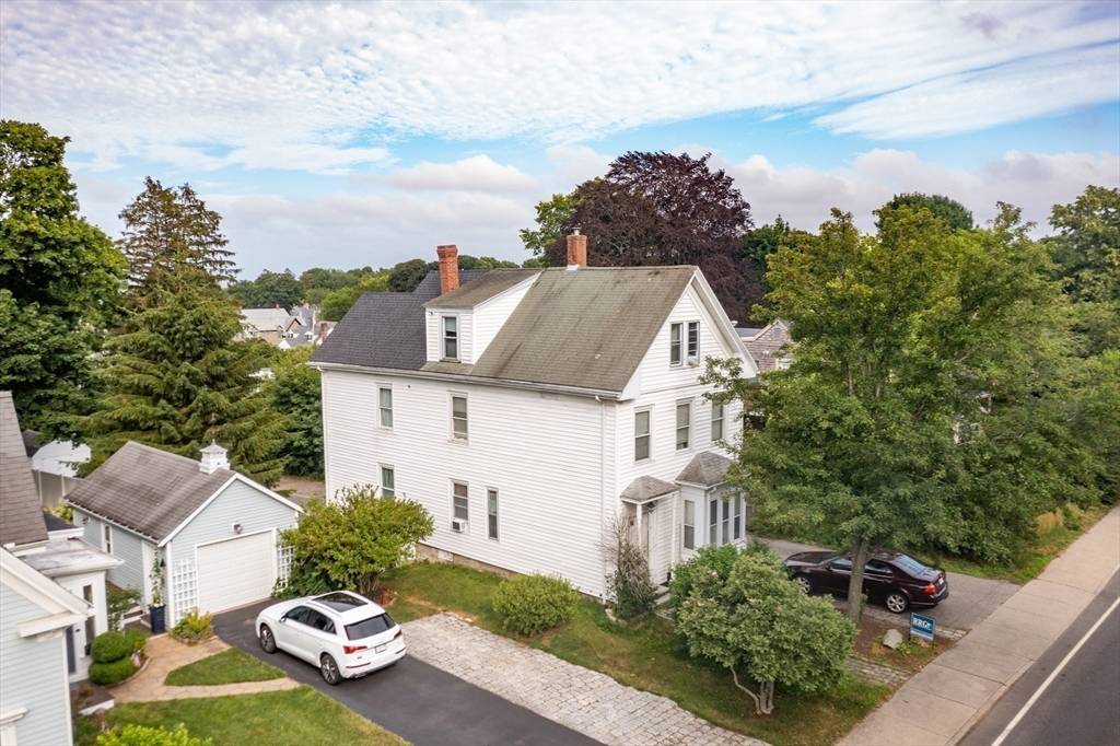 Plymouth, MA 02360,211 Court St