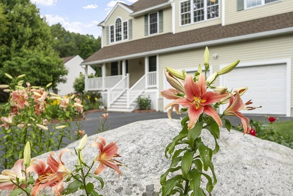 Westford, MA 01886,7 Dempsey Way