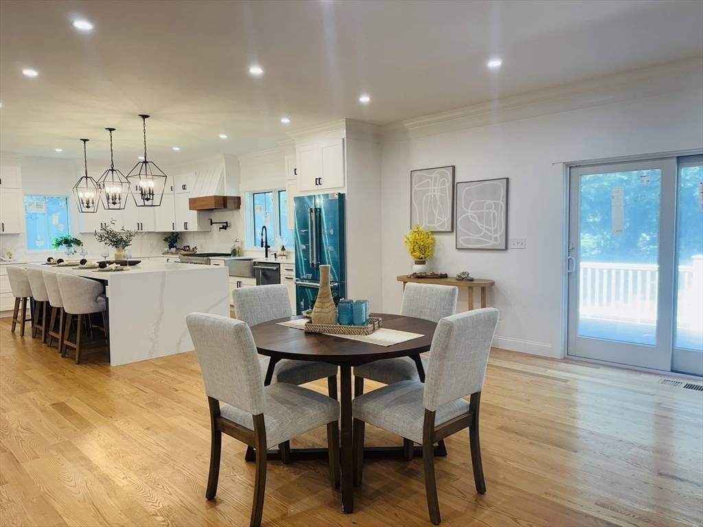 Northborough, MA 01532,15 Verjuniel Ave