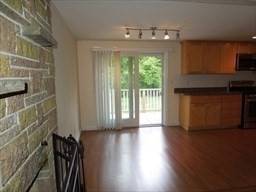 Westwood, MA 02090,168 Oak Street