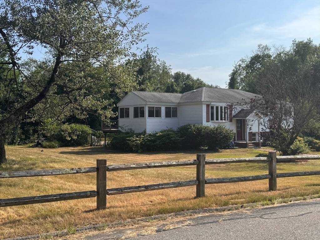 Billerica, MA 01821,19 Patricia Rd