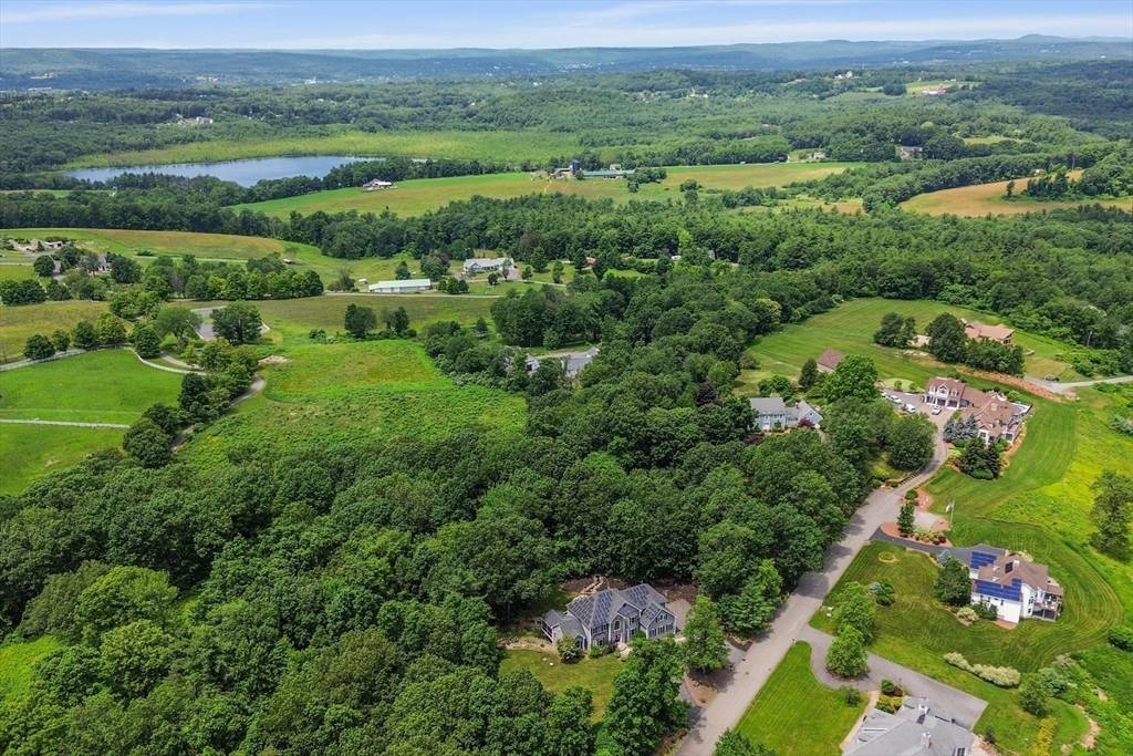 Lunenburg, MA 01462,9 Winter Hill Rd