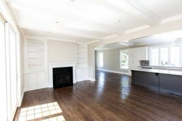 Needham, MA 02492,9 Ridgeway Ave