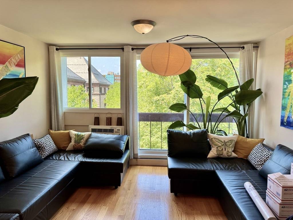 Cambridge, MA 02139,12 Inman Street #44