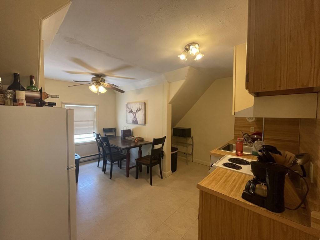 Newton, MA 02460,29 Churchill Street #3