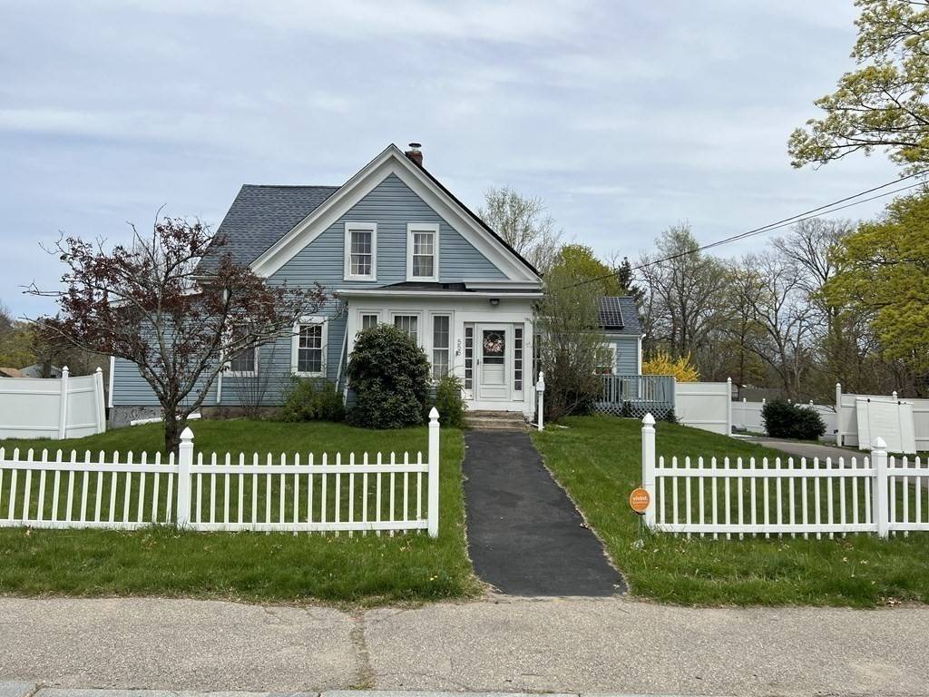 Brockton, MA 02301,558 Ash St