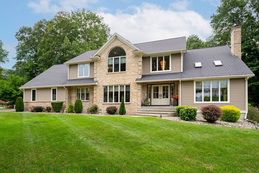 Ludlow, MA 01056,75 Southwood Dr