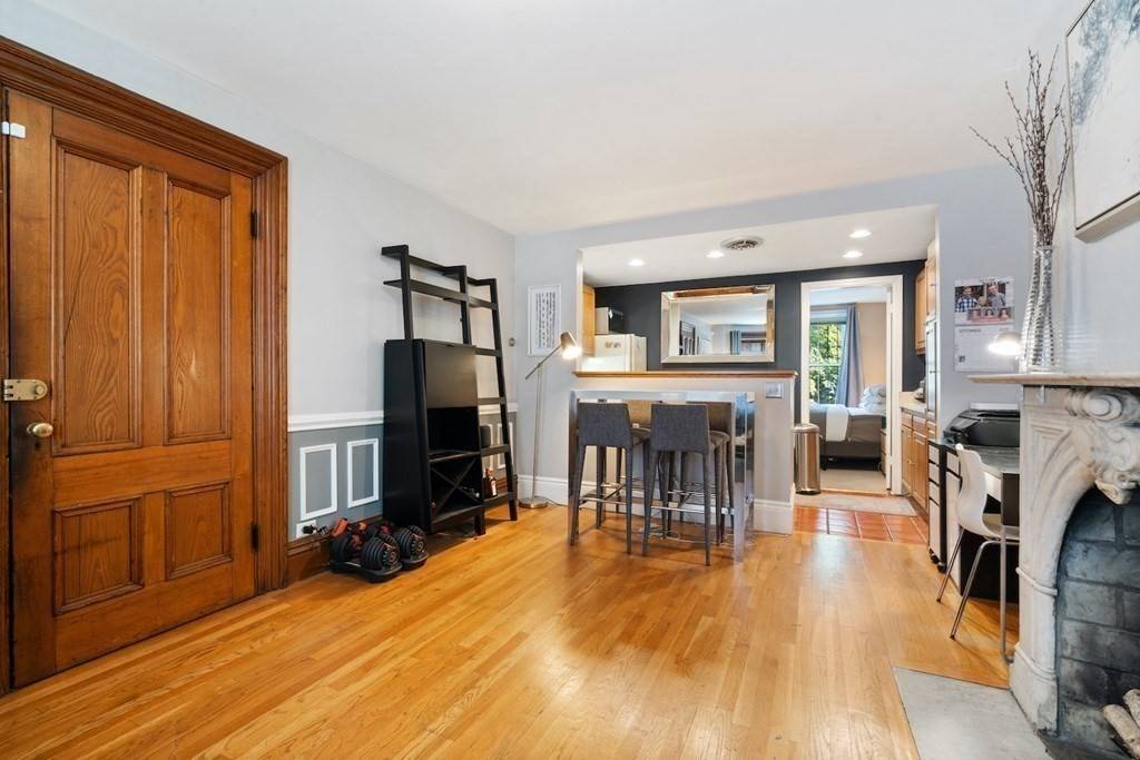 Boston, MA 02118,45 Rutland Square #1