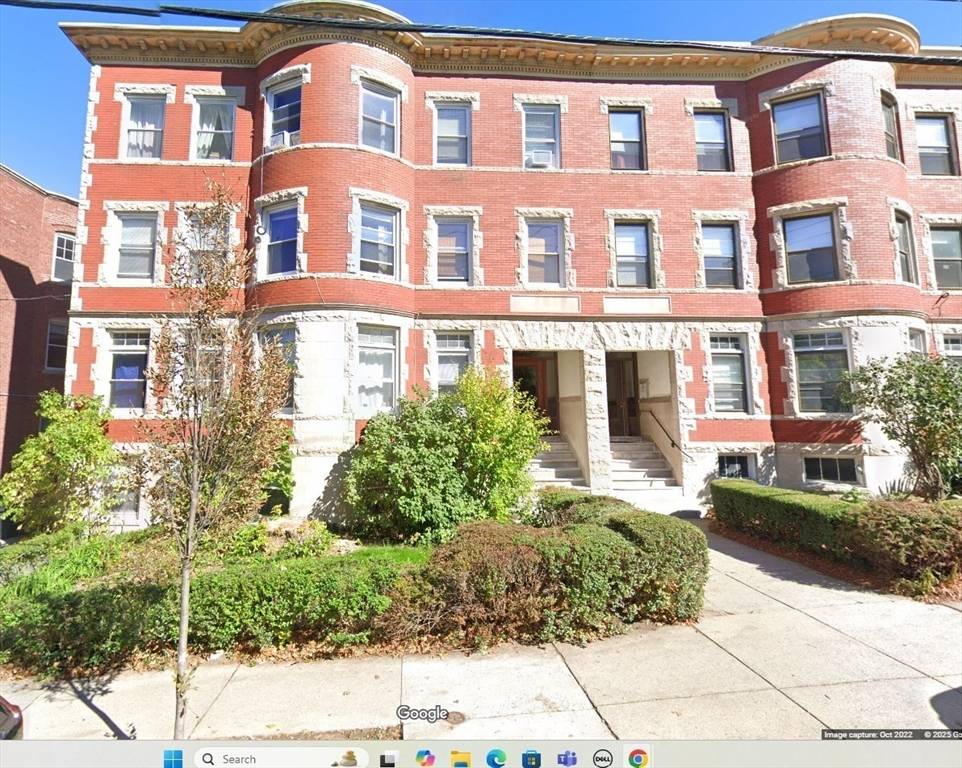 Brookline, MA 02446,187 Winthrop Rd #3