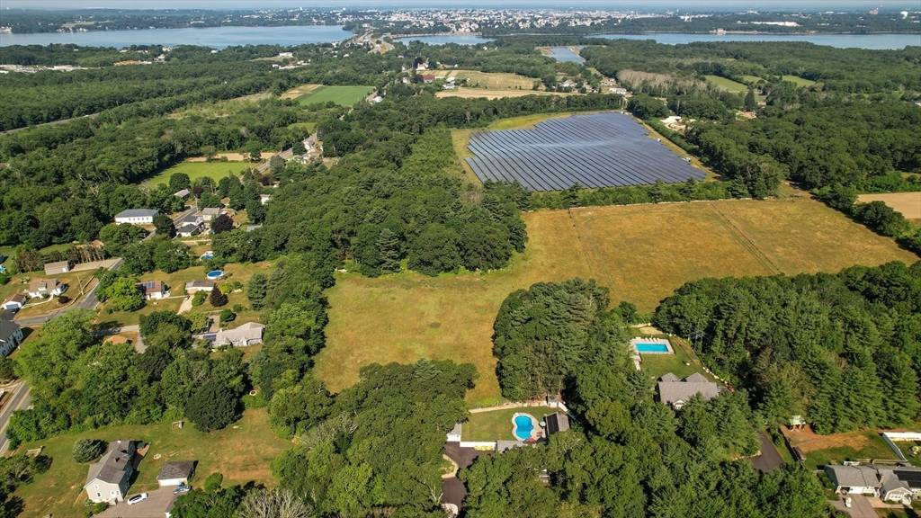Westport, MA 02790,6 Cahoons Ln