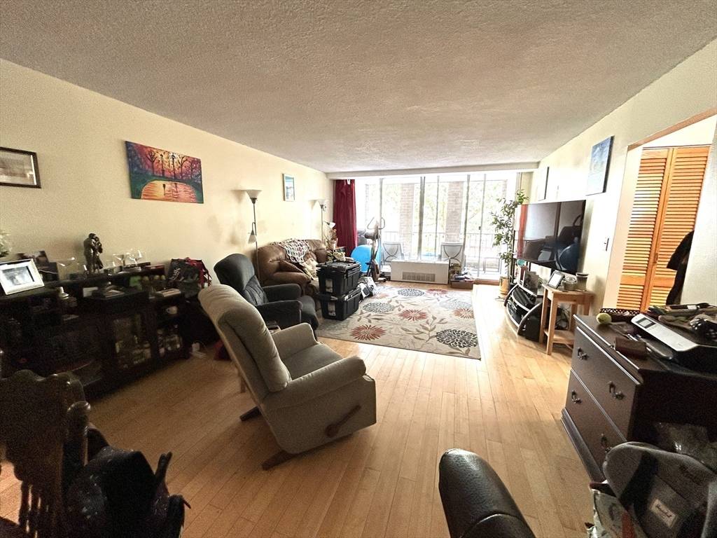 Brookline, MA 02445,99 Pond Ave #310