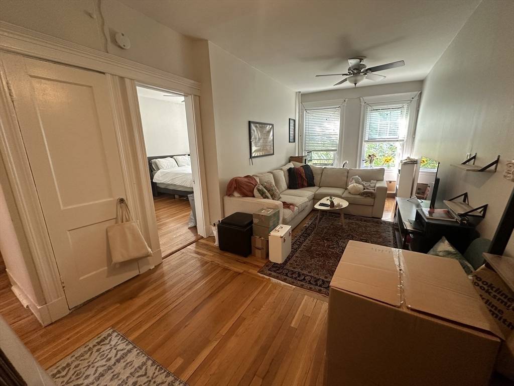 Boston, MA 02135,1872 Commonwealth Avenue #10