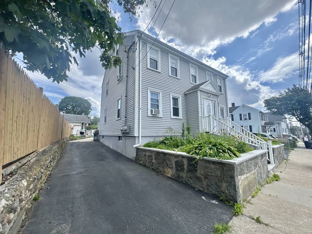 Peabody, MA 01960,264 Washington Street #1