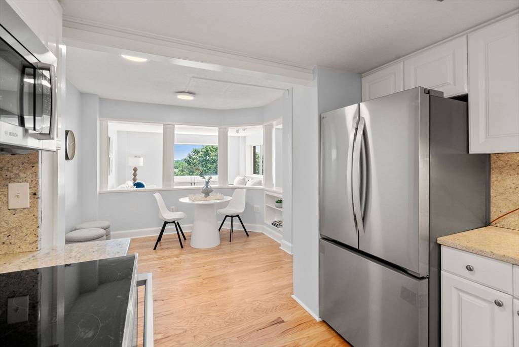 Cambridge, MA 02138,14 Concord Ave #810/814