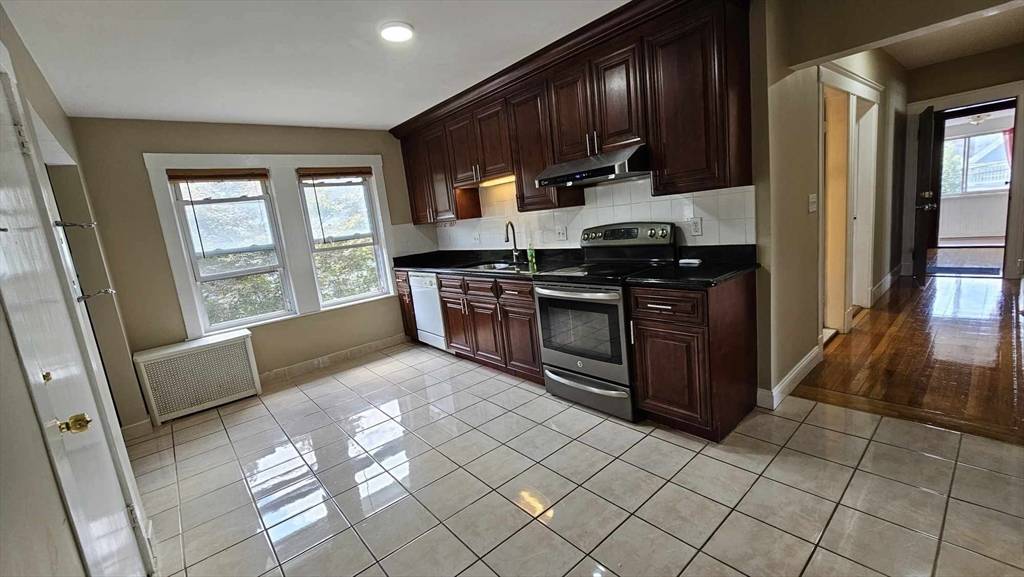 Quincy, MA 02169,13 Beacon St #13