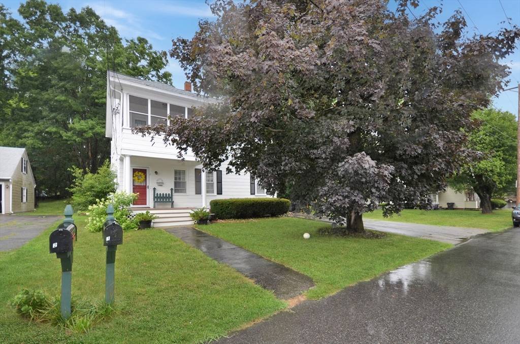 Grafton, MA 01536,7 Prospect St #2