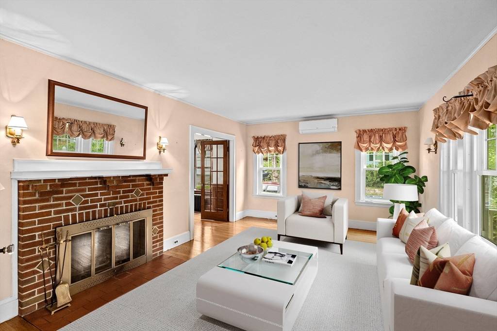 Arlington, MA 02476,215 Highland Avenue