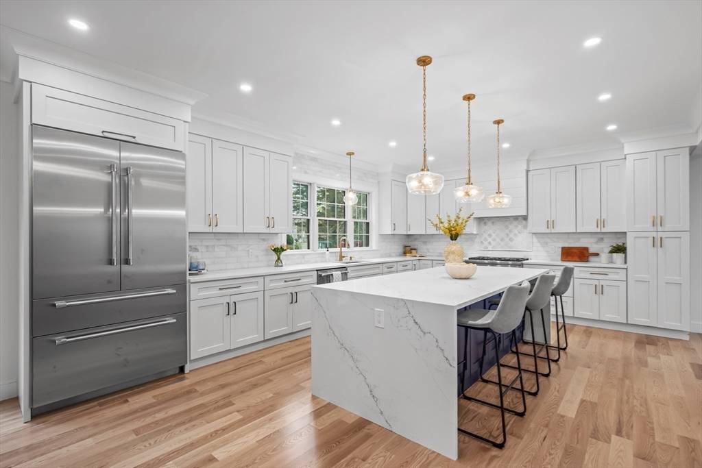 Cohasset, MA 02025,6 Grace Dr
