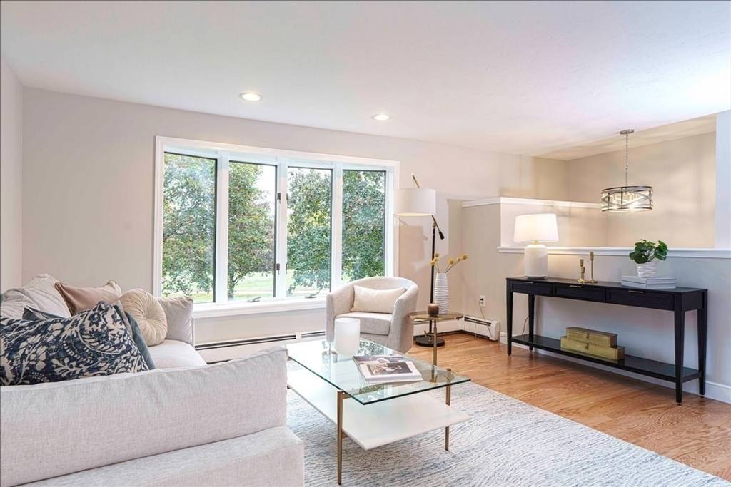 Medway, MA 02053,4 Bullard Cir