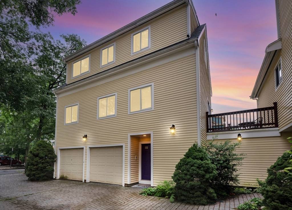 Cambridge, MA 02139,27 Kinnaird St #6