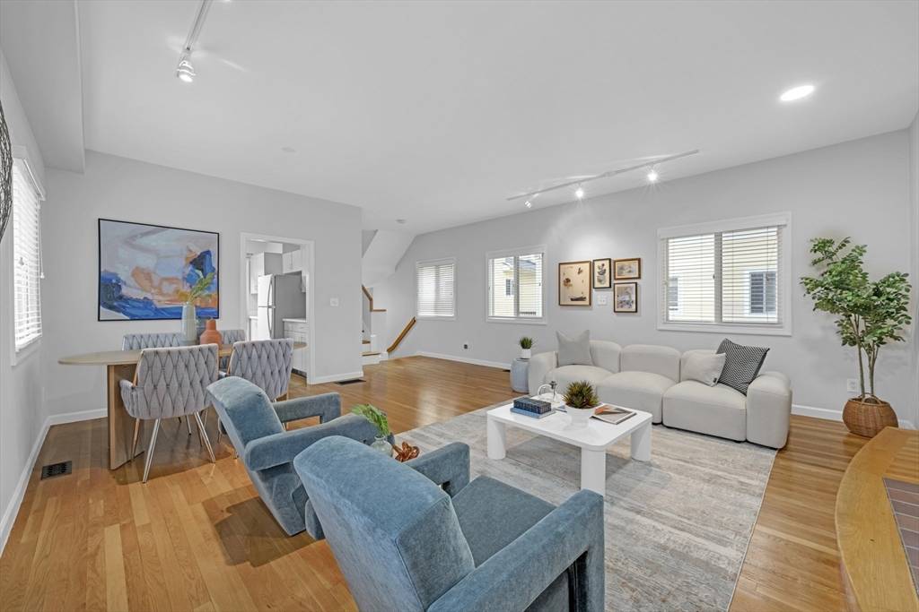 Cambridge, MA 02139,27 Kinnaird St #6