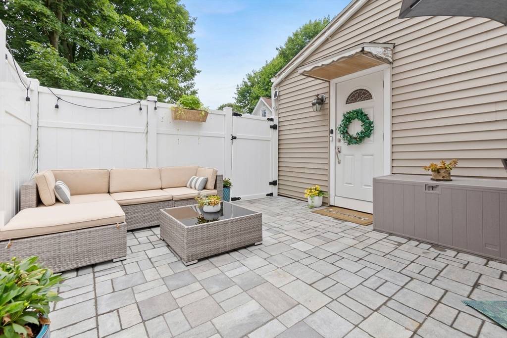 Danvers, MA 01923,38 High Street #4