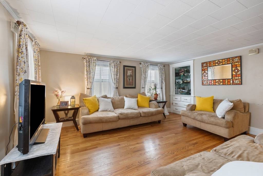 Lawrence, MA 01843,4 Mount Vernon St