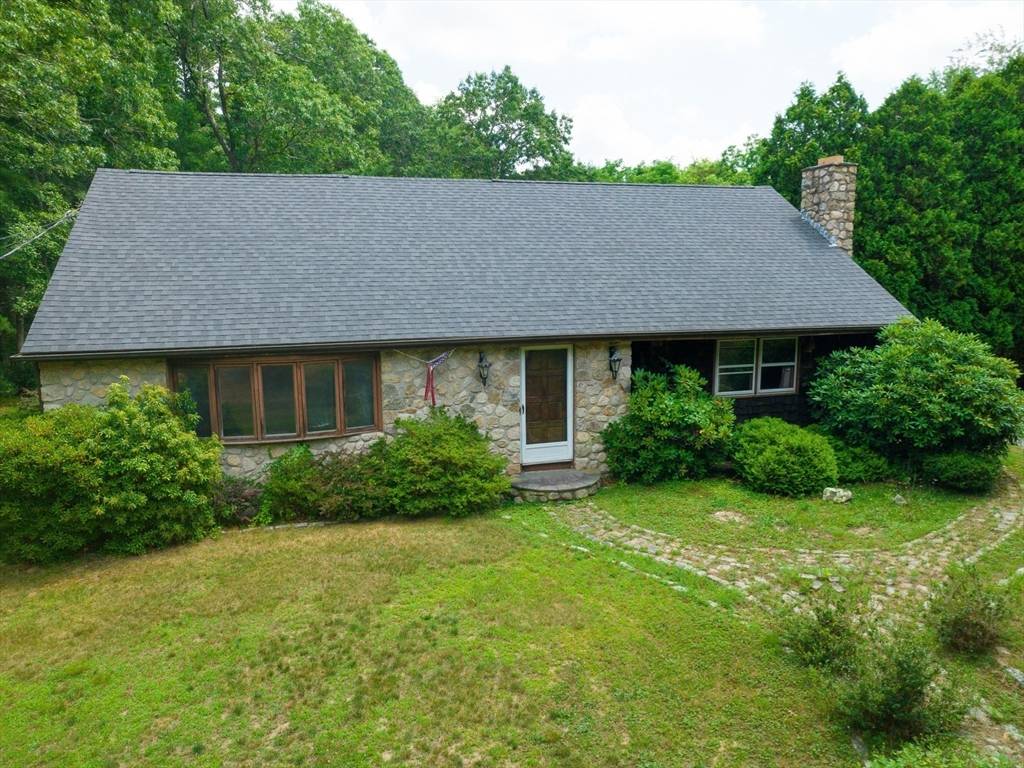 Rochester, MA 02770,80 Burgess Ave