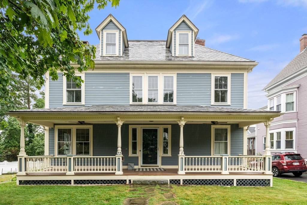 Melrose, MA 02176,22 Hillside Ave