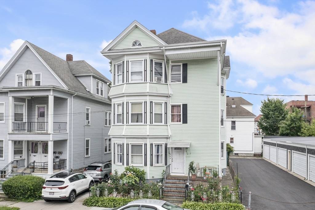 New Bedford, MA 02745,210 Whitman St