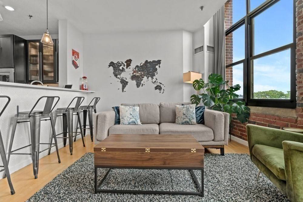 Boston, MA 02128,150 Orleans Street #406