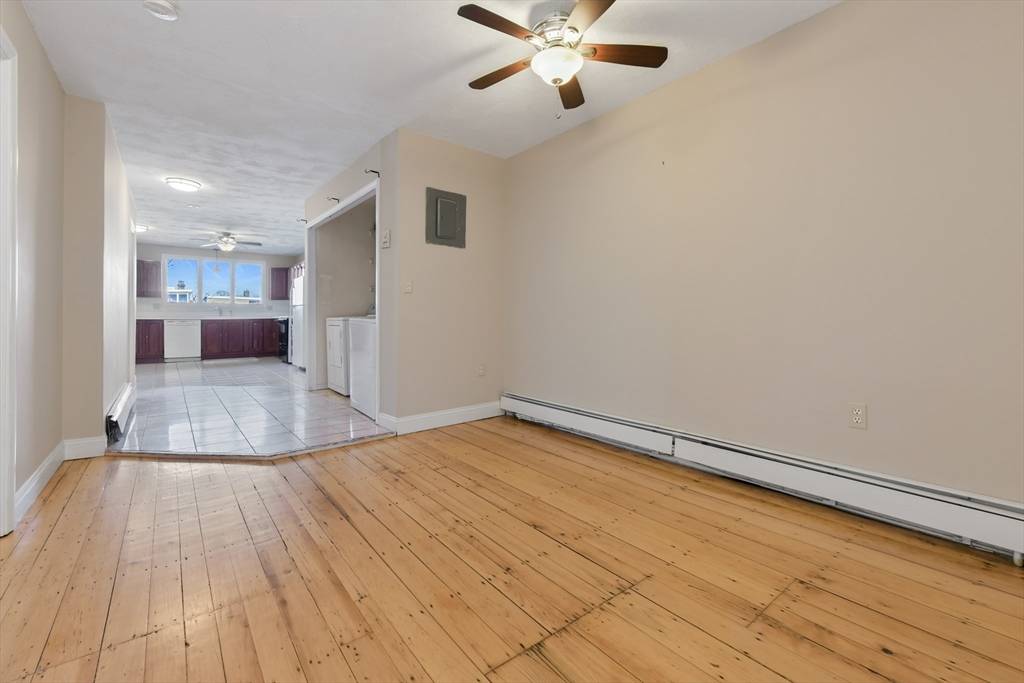 Boston, MA 02127,852 East Broadway #3