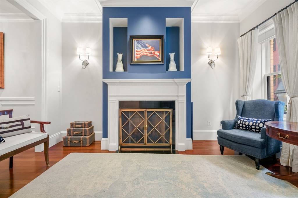 Boston, MA 02114,102 Myrtle Street