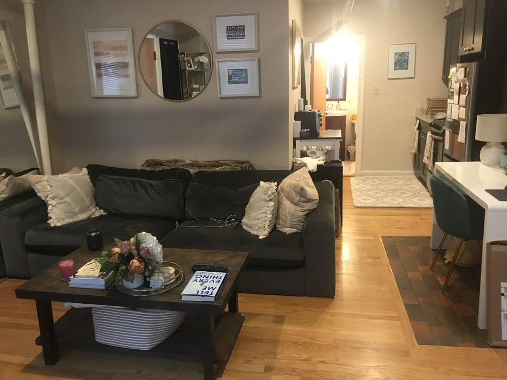 Boston, MA 02115,394 Marlborough Street #2