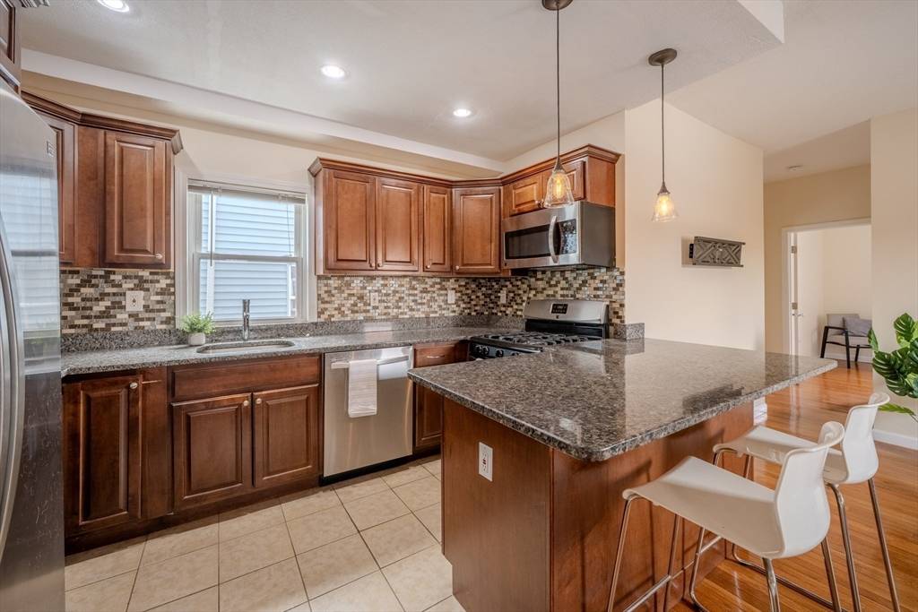 Waltham, MA 02453,114 Central St #1