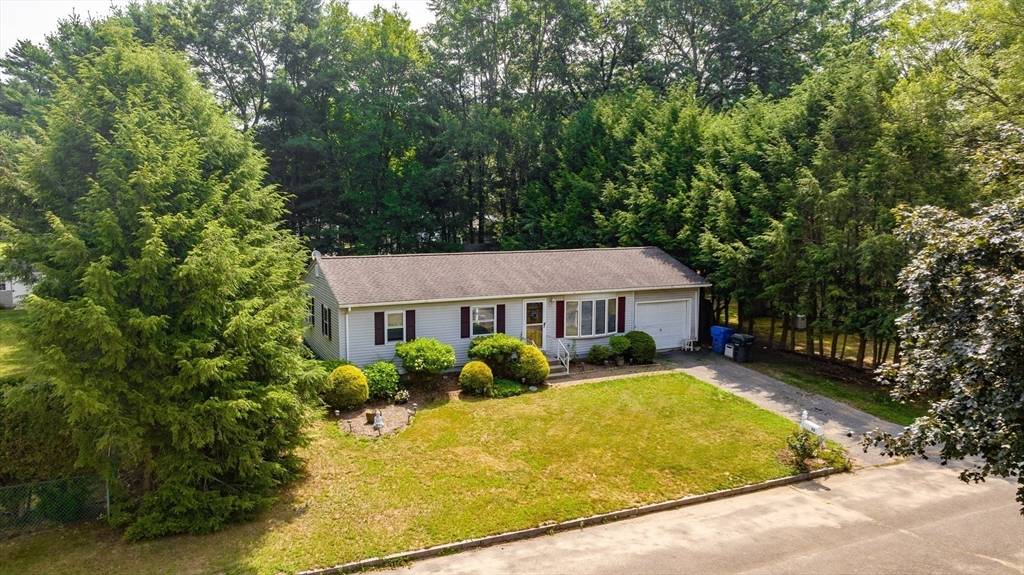 Springfield, MA 01129,23 Saffron Cir