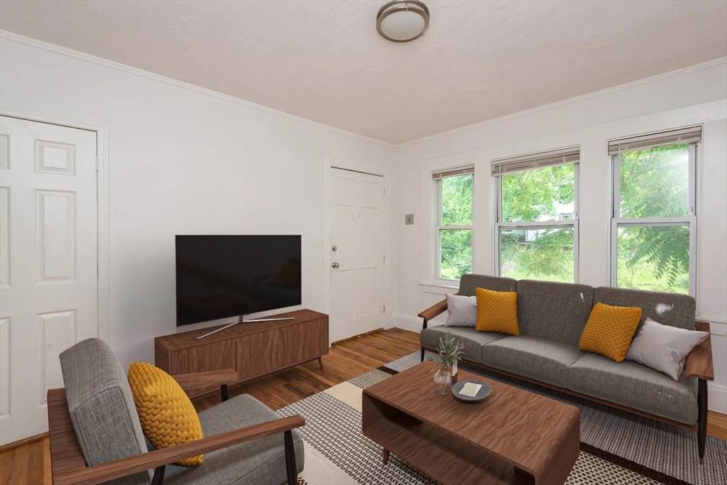 Boston, MA 02122,112 Adams #1L