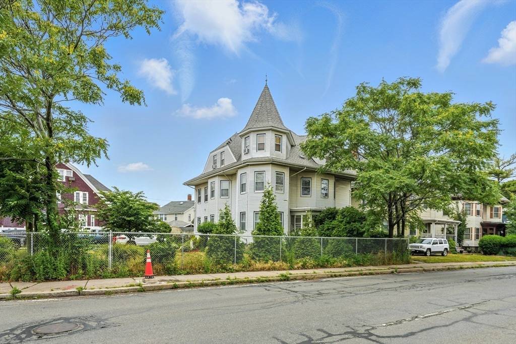 Chelsea, MA 02150,54 Revere Beach Pkwy