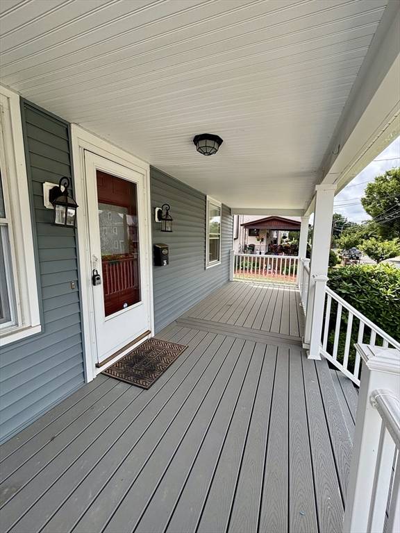 Wakefield, MA 01880,26 Summer St