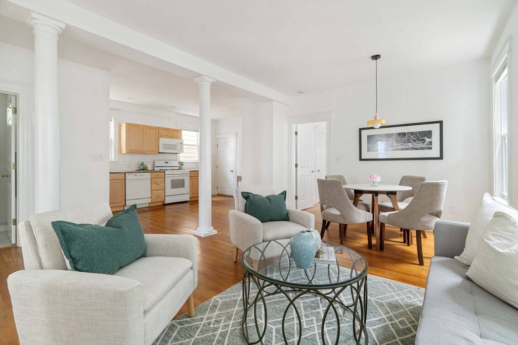 Brookline, MA 02445,58 Prince St #1