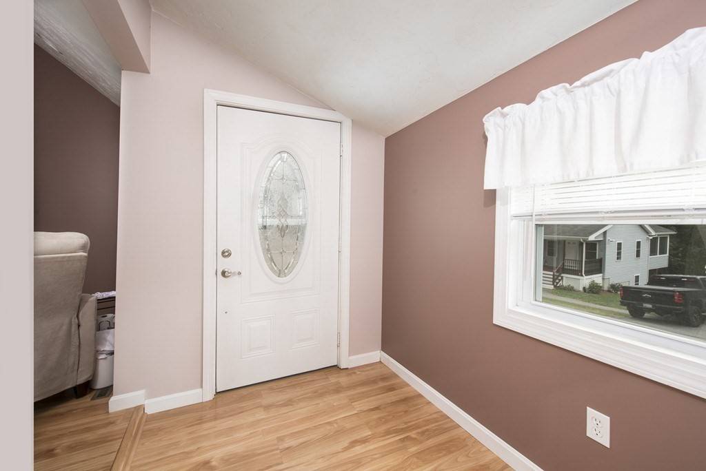 Saugus, MA 01906,75 Saugus Ave #1
