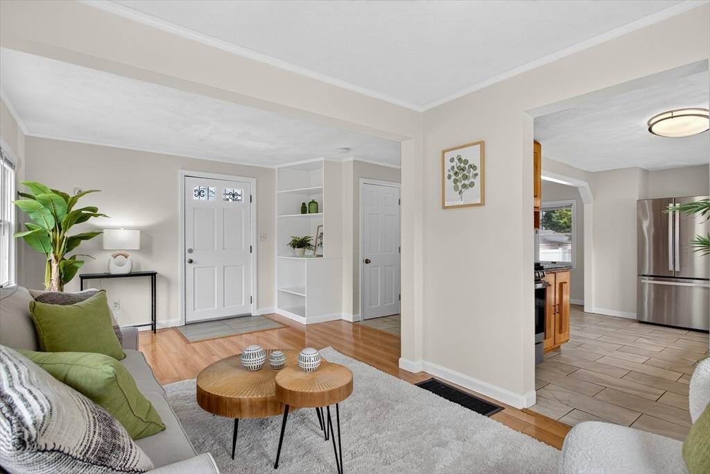 Dedham, MA 02026,22 Altoona Rd
