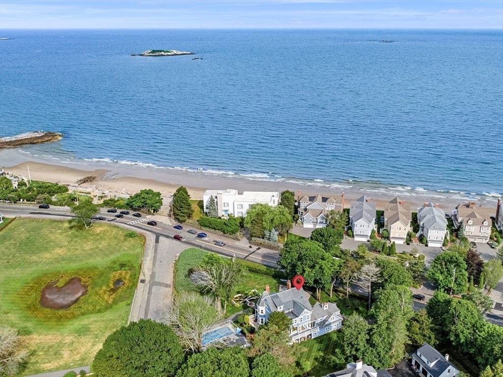 Swampscott, MA 01907,179 Beach Bluff Ave