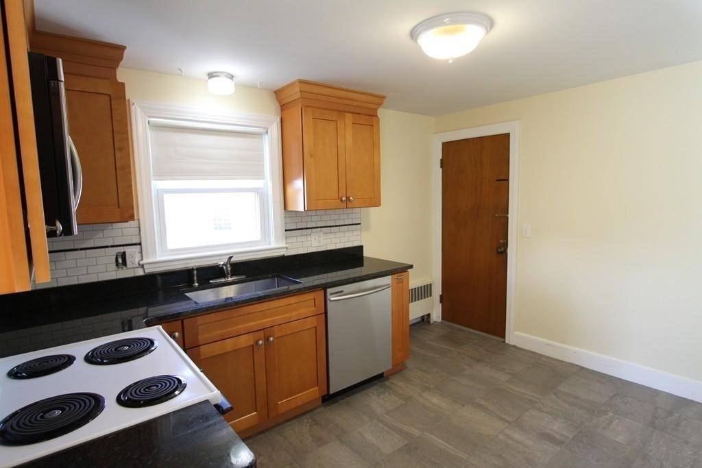 Watertown, MA 02472,6 Bates Road East #2
