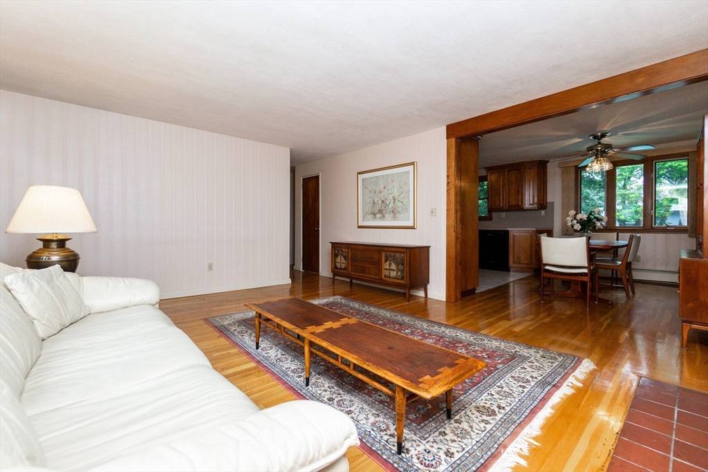 Peabody, MA 01960,3 Squanto Rd